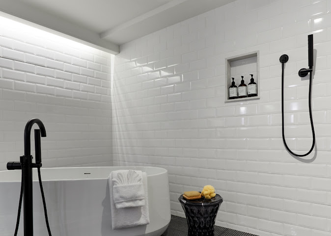 Hutton Hotel by null