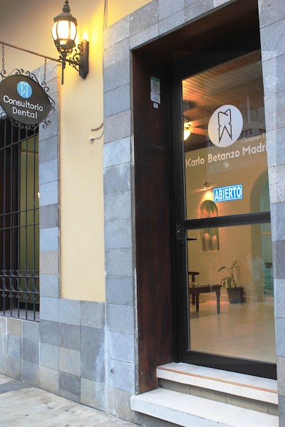 Photos of Cl&iacute;nica Dental Betanzo