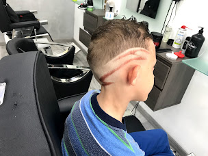 Photo n°4 de MO’TIF coiffure Barbershop Grenoble à Grenoble (Salon de coiffure)