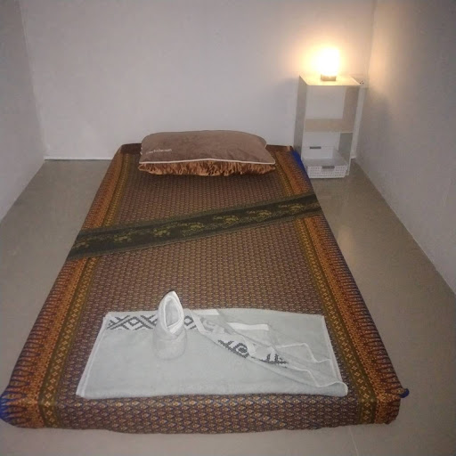 Lux Health massage 9