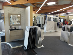 Photo n°15 de Quéguiner Matériaux à Auray (Magasin de matériel pour le travail du bois)