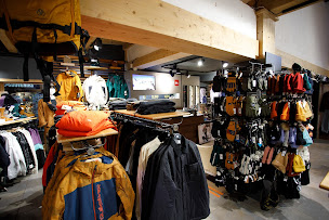 Photo n°5 de Quiksilver Store Arc 1800 à Bourg-Saint-Maurice (Magasin de vêtements pour jeunes)
