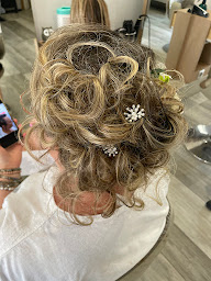 Photo n°14 de L'atelier des Mèches à Bergerac (Salon de coiffure)