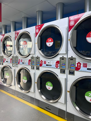 Clean 'n' Dry Laundromat, Oteha Valley