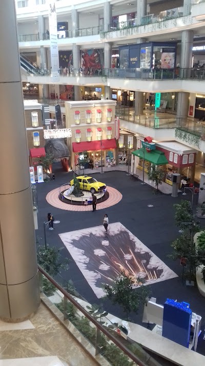 Pik Mall Avenue