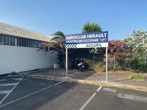 Photo n°3 de Aéro Club de L'Hérault - Montpellier Occitanie à Mauguio (Aéro-club)