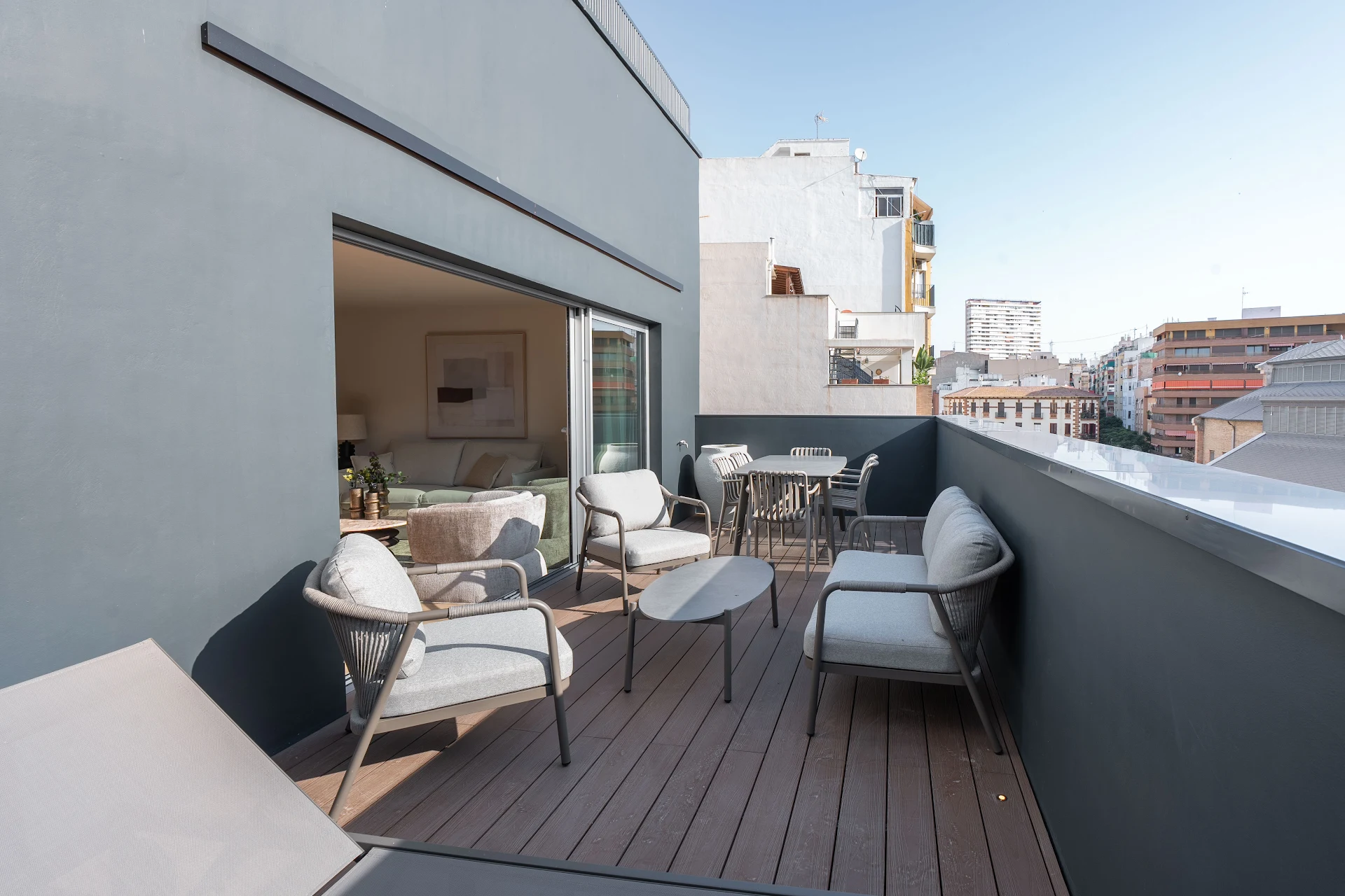 MONUMENTAL Mercado by MANLIA Apartments
