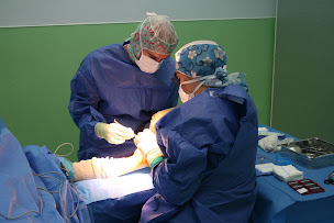 Photo n°3 de Dr Pierre Siret chirurgien à Cesson-Sévigné (Chirurgien orthopédiste)