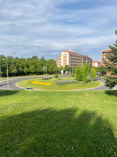 La Eñe - Visual