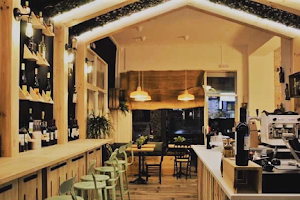 El Vinho | Vinoteca Portuguesa Mallorca image