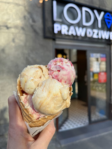 Świętokrzyska 30, 00-116 Warszawa