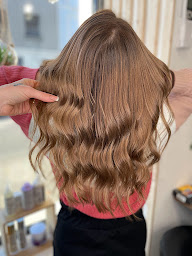 Photo n°17 de LE STUDIO à Loriol-sur-Drôme (Salon de coiffure)