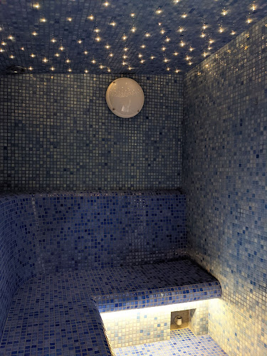 Kryta Pływalnia w Suchej Beskidzkiej - Sucha Beskidzka