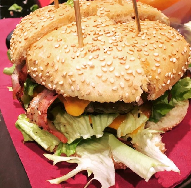 La Barriera Pub