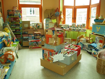Photos of L&rsquo;Oiseau Lire