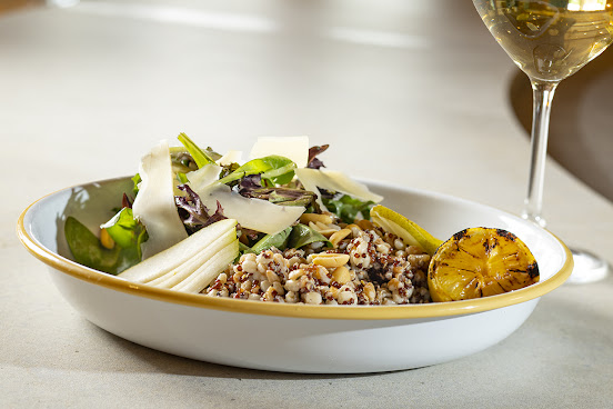 Palace Social by null