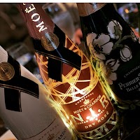 ラウンジ Zizi 近江八幡店