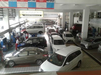 Photos of Auto2000 - Pasteur