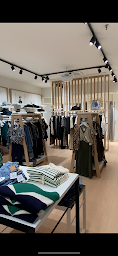 Photo n°2 de By Izéa Auchan La Chapelle-Saint-Aubin à La Chapelle-Saint-Aubin (Magasin de vêtements pour femmes)