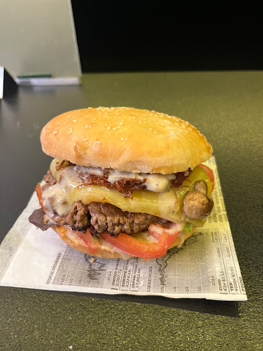 Photo 3 - Burger truck Ardeche