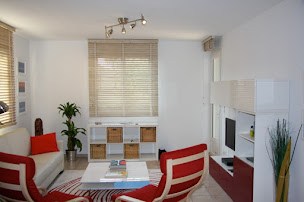 Photo n°23 de La Villa Le Printemps - Location de vacances classée en meublé de tourisme 3 étoiles par Gîtes de France à Saint-Laurent-du-Var (Appartement de vacances)