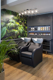 Photo n°2 de L'atelier de Sarah à Cosnac (Salon de coiffure)