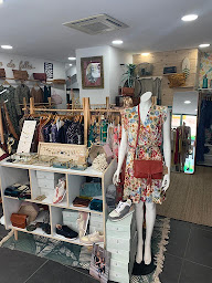 Photo n°3 de Vague de Filles à Narbonne (Boutique de sacs à main)