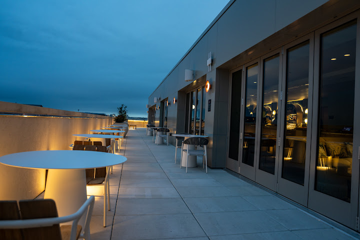 ART DC - Arlo Rooftop Bar by null