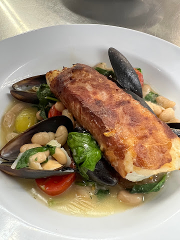 Hungry Goat Scratch Kitchen and Wine Bar by null