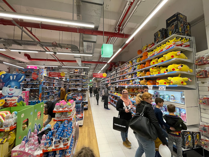 Spielwarengeschäft Smyths Toys Superstore Frankfurt in Deutschland