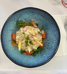 Photo n°3 de Restaurant de l'hôtel de l'Abbaye et Bar Lounge à Cluny (Salle de billard)