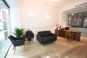 Photo n°5 de Agence immobilière Century 21 Vouillé - Convention à Paris (Agence de location immobilière)