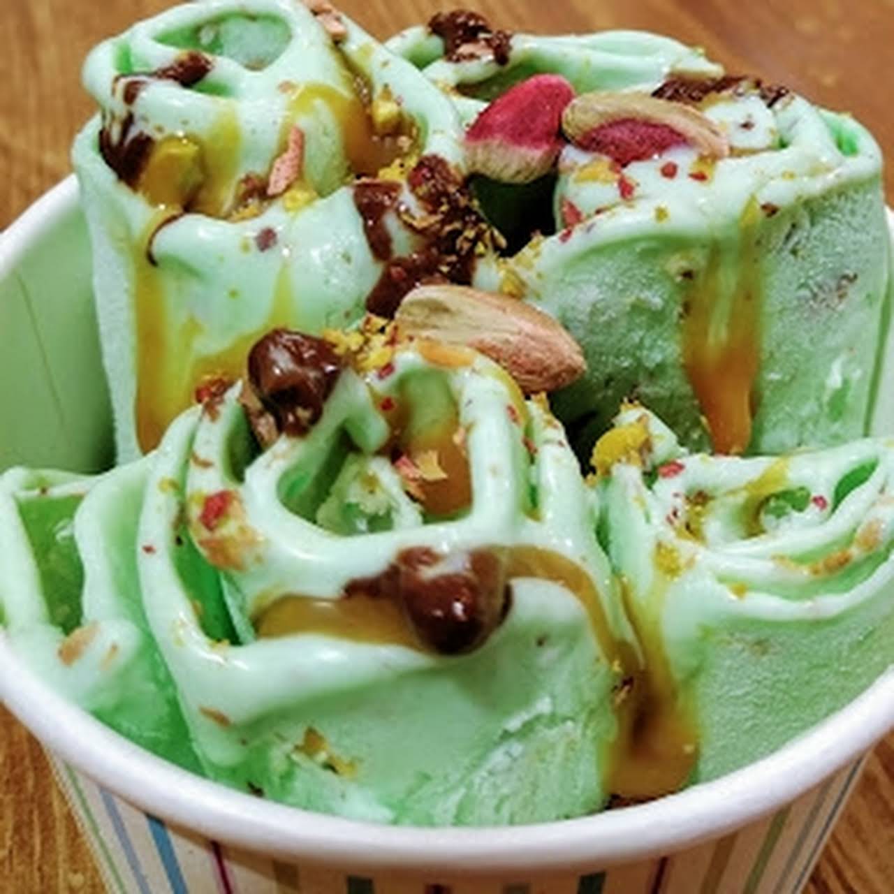 Ice Rolls Ice Cream Shop in Ialysos