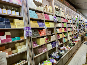 Photo n°2 de le comptoir d eric à Sommières (Magasin de cosmétiques)