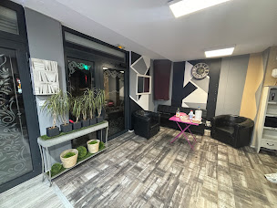 Photo n°4 de Coiffure Barber Élégance Style à Chenôve (Salon de coiffure)