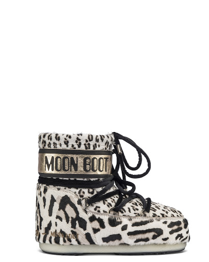Snow Boots - Italy - Thumbnail
