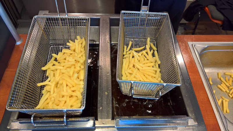 Zübi`s Hähnchengrill - Nonnenstieg - FREITAG