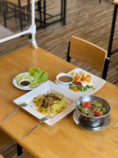 Ahmad Rosdee & Krua Thai 2