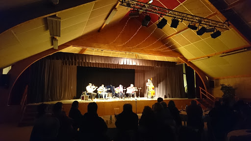 Salle Arts et Loisirs