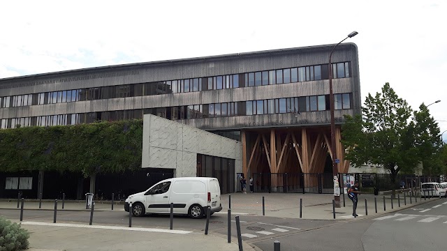 Lycée Les Eaux Claires