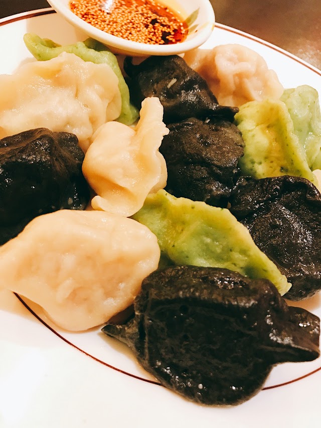 Chez Guan