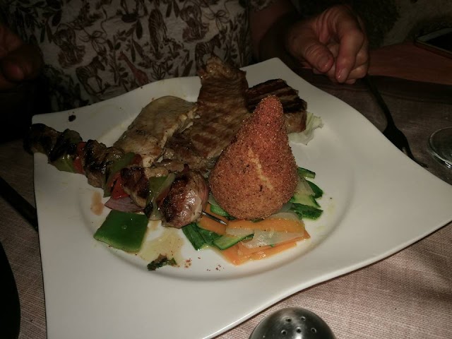 Restaurant La Grotte des saveurs