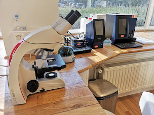 Photo n°4 de Clinique Vétérinaire Les Gressets à La Celle-Saint-Cloud (Pharmacie vétérinaire)