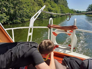 Photo n°7 de L'île au pré sur l'eau à Berlaimont (Agence d'excursions en bateau)