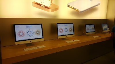 Photos of Apple North Star