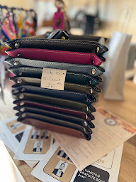 Photo n°31 de Histoire D'un Sac à Belbeuf (Magasin de maroquinerie)