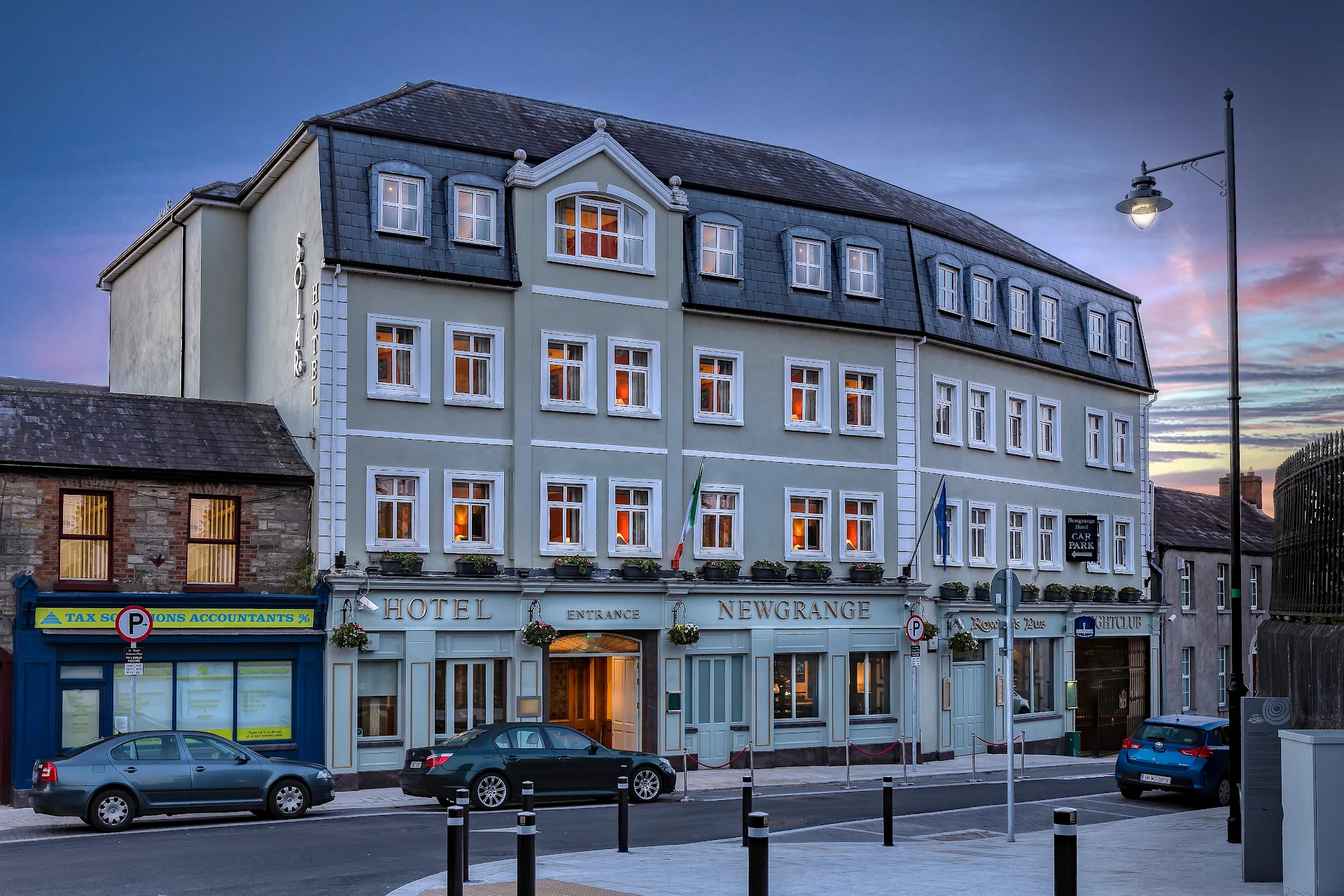Newgrange Hotel