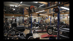 Photo n°1 de Legendes Motociste à Neuilly-sur-Marne (Concessionnaire de motos d'occasion)