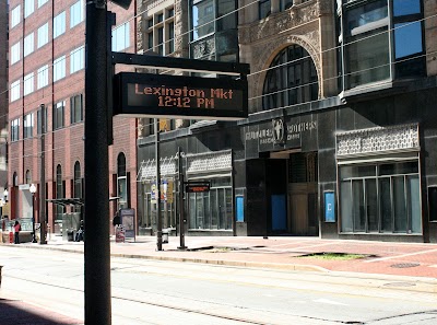 LEXINGTON ST LIGHT RAIL STATION nb