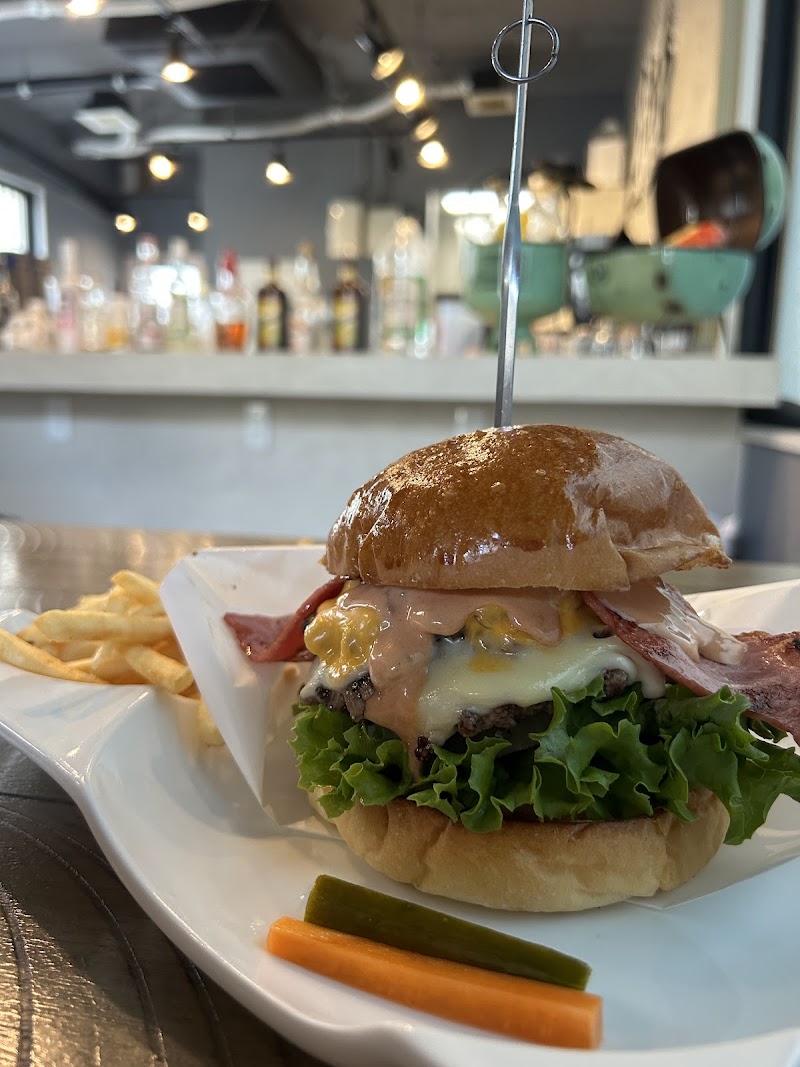 BIG KAMY(ケイミ―) HAMBURGER